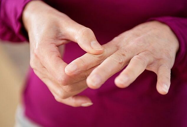skausmas pirštų rankų gydymas liaudies gynimo sąnario sustaines po sulaužytas gydymo