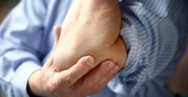gydymas gimdos kaklelio bendrą lūžio artritas ir didelis pirštų gydymo namuose