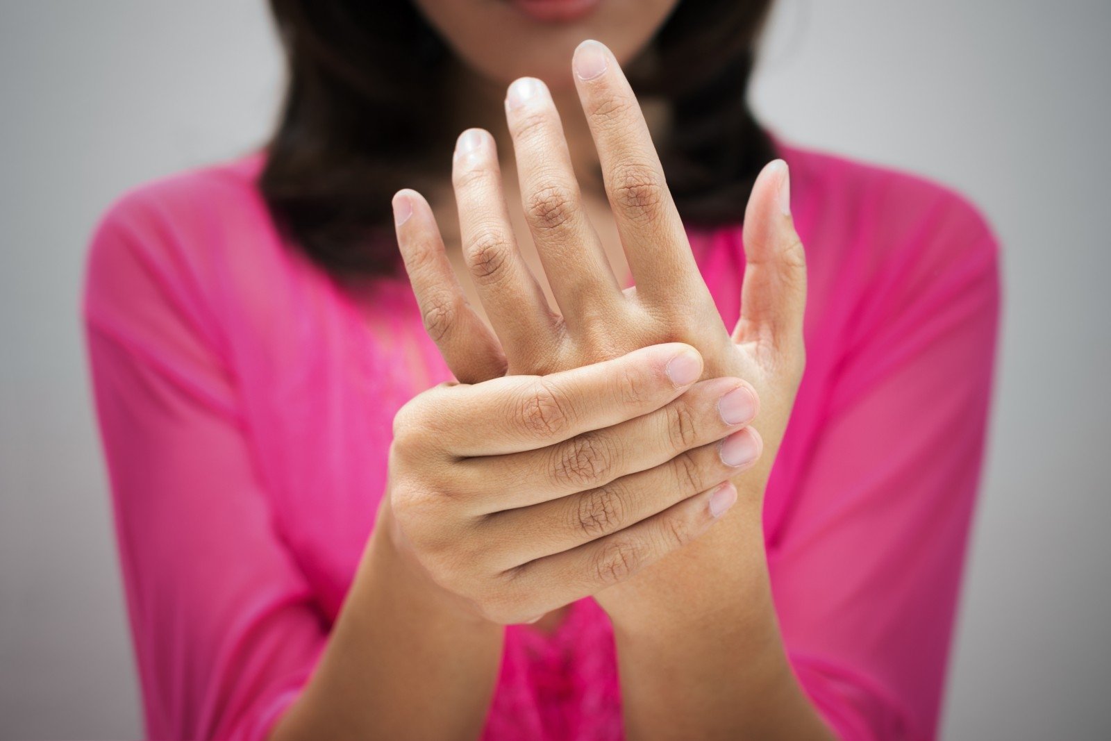 skausmas nykščio rankų priežastis ir gydymo sąnario